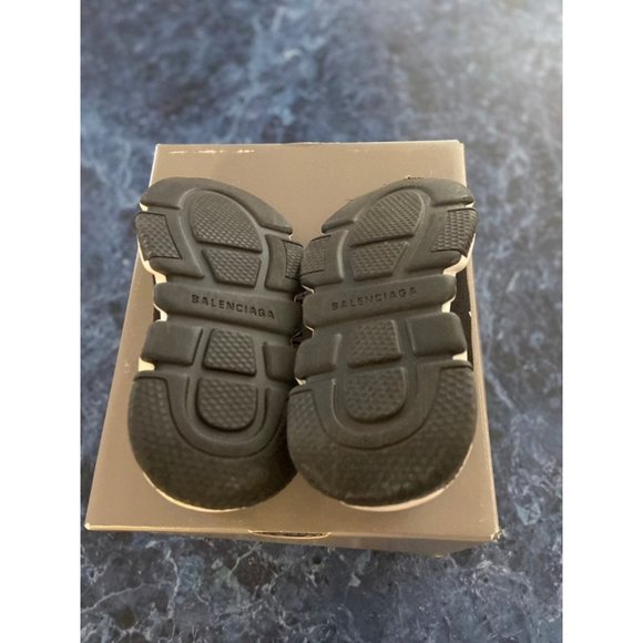 Balenciaga All Over Logo Sock Sneakers Kids EU 29-30/US 12-12.5 - Picture 7 of 10